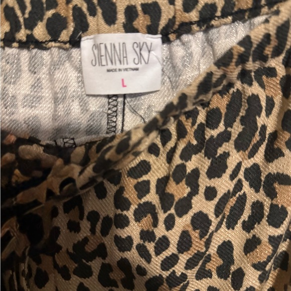 Sienna Sky Animal Print Wide-Leg Pants - Picture 4 of 4